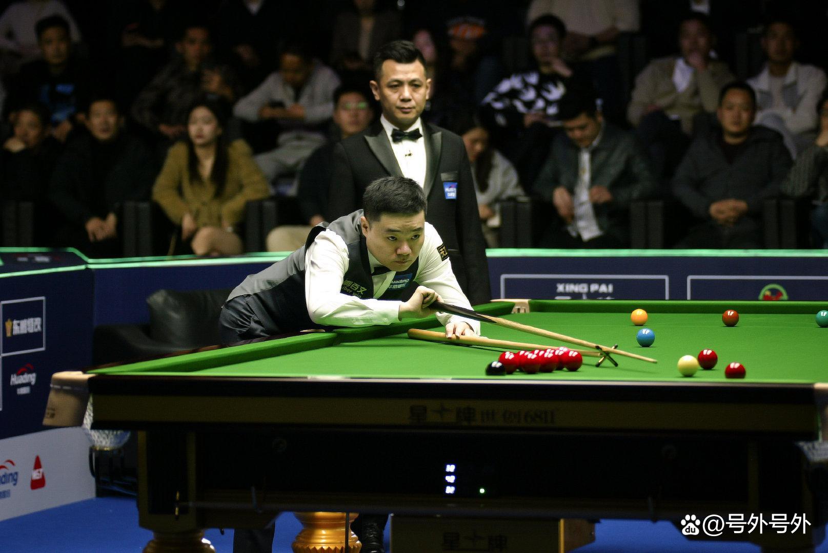 AYX GAME-【比赛精彩】丁俊晖如何利用细节战术打破对手防线的简单介绍