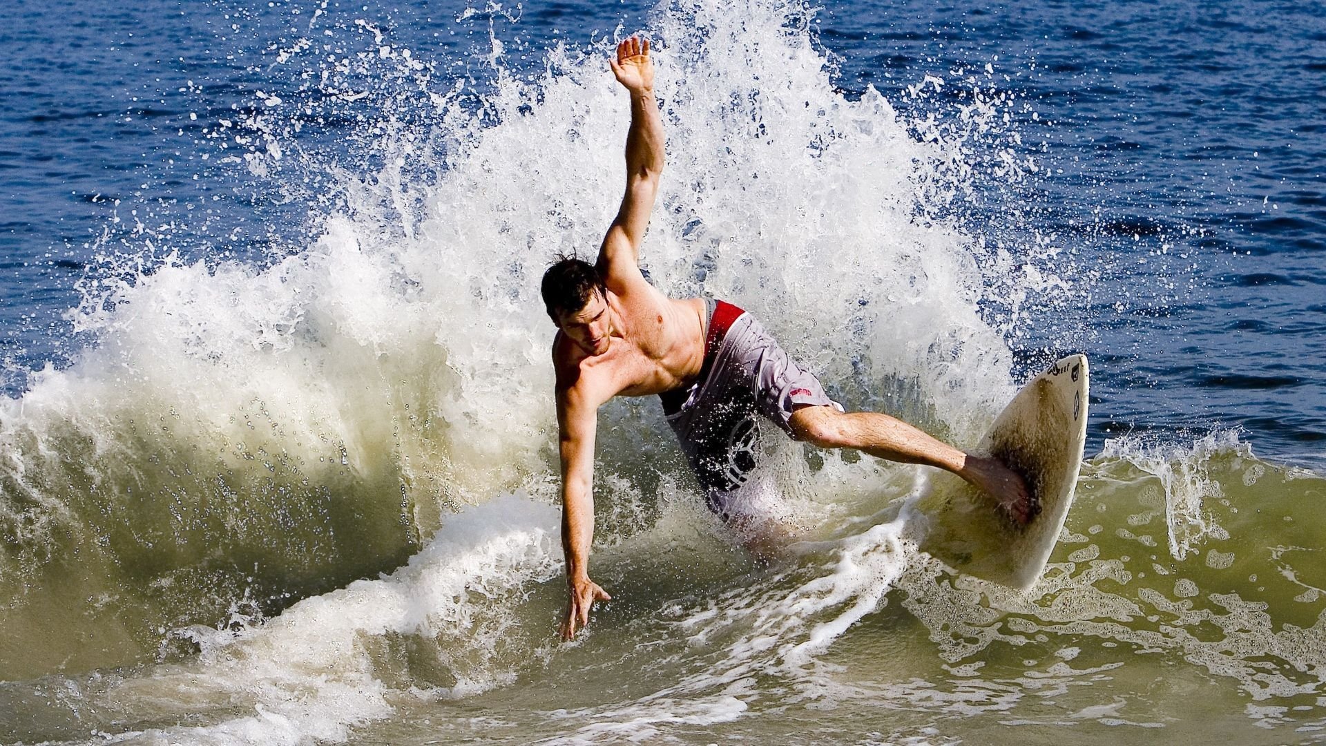 爱游戏体育平台-国足搏斗力量胜出，成功晋级国际比赛决赛，国足搏斗力量胜出,成功晋级国际比赛决赛是哪一集