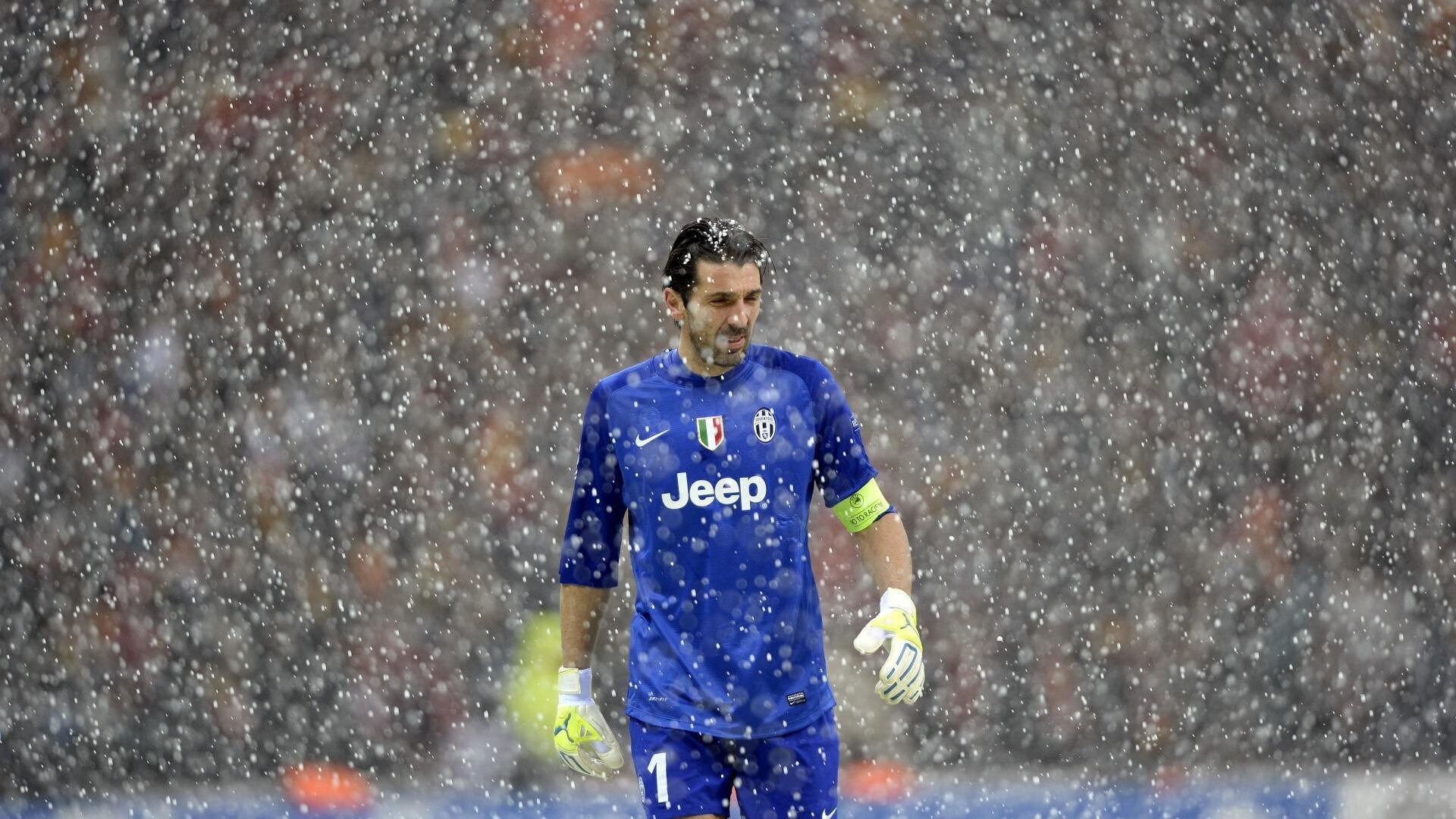 爱游戏体育APP下载-多特蒙德主场惨败，球迷愤怒表达失望，多特蒙德球员介绍