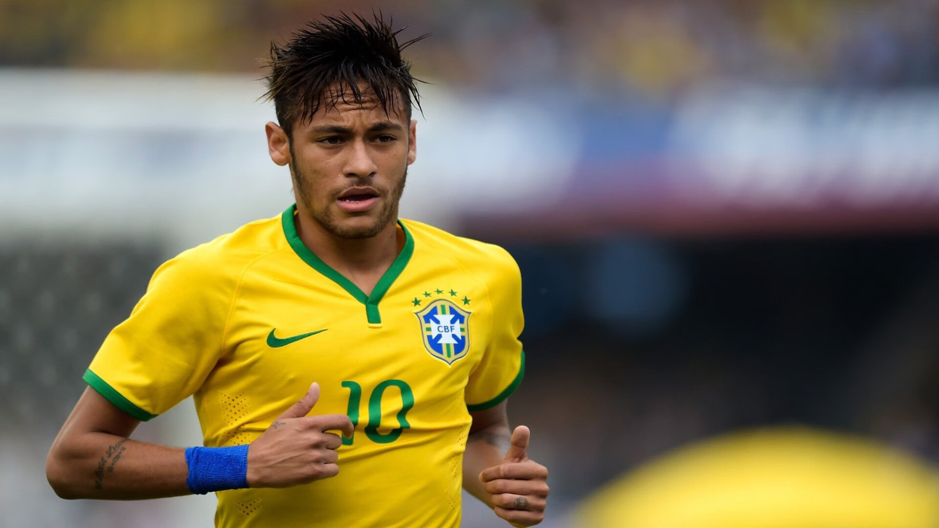 爱游戏娱乐平台-法甲“榜首厮杀”：巴黎圣日耳曼迎战蒙彼利埃，悬念升级